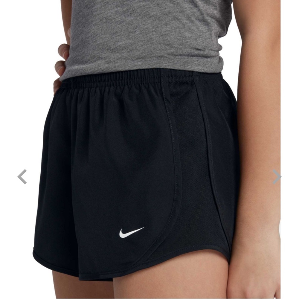 EUC Nike Girls Shorts XL